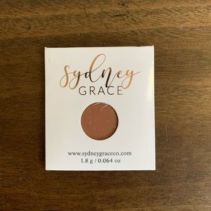 💰5/$25💰🎉HP🎉New Sydney Grace Petit Four Matte Eyeshadow